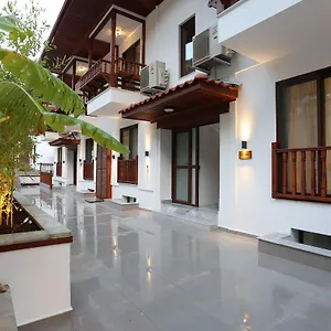 Alp Pinehill Apartment